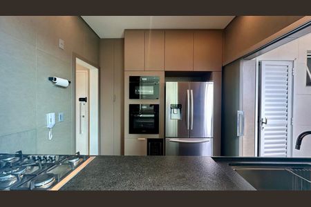 Apartamento à venda com 95m², 4 quartos e 2 vagasCozinha 