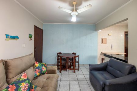 Sala de apartamento para alugar com 2 quartos, 62m² em Guilhermina, Praia Grande