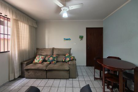 Sala de apartamento para alugar com 2 quartos, 62m² em Guilhermina, Praia Grande