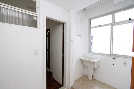 Apartamento para alugar com 110m², 3 quartos e 1 vagaÁrea de Serviço