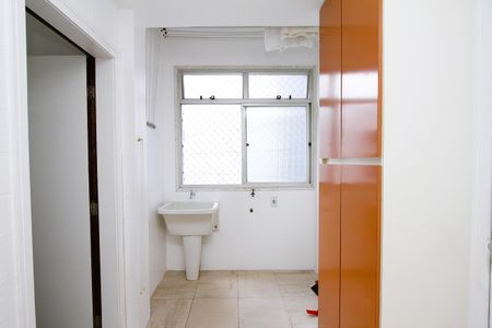 Apartamento para alugar com 110m², 3 quartos e 1 vagaÁrea de Serviço