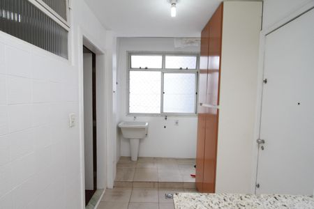 Apartamento para alugar com 110m², 3 quartos e 1 vagaÁrea de Serviço