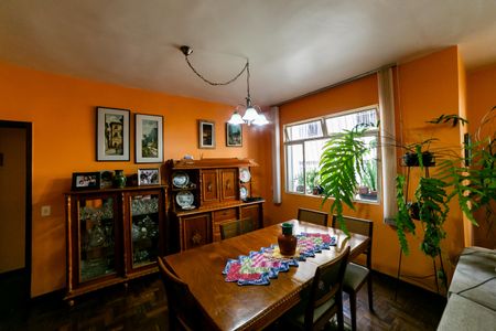 Apartamento à venda com 101m², 3 quartos e 2 vagasSala