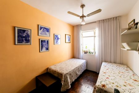 Apartamento à venda com 101m², 3 quartos e 2 vagasQuarto 2