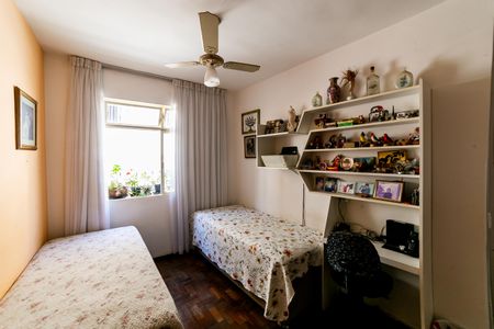 Apartamento à venda com 101m², 3 quartos e 2 vagasQuarto 2