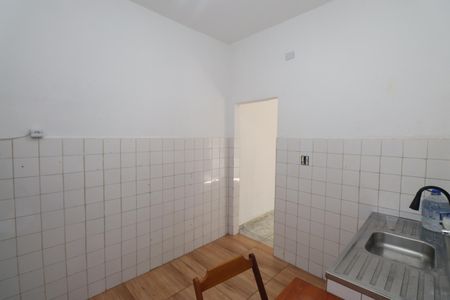 Casa para alugar com 110m², 2 quartos e 1 vaga Casa para alugar com 110m², 2 quartos e 1 vagaCozinha casa 1