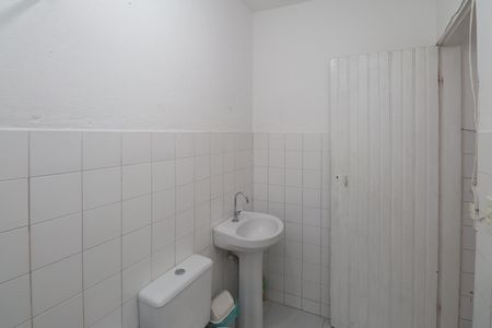 Casa para alugar com 110m², 2 quartos e 1 vaga Casa para alugar com 110m², 2 quartos e 1 vagaBanheiro