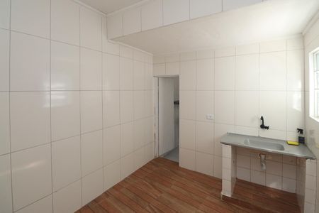 Casa para alugar com 110m², 2 quartos e 1 vaga Casa para alugar com 110m², 2 quartos e 1 vagaCozinha casa 2