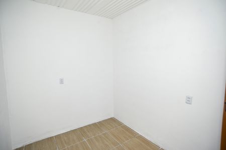 Quarto 1 de casa para alugar com 2 quartos, 45m² em Planalto, Viamão