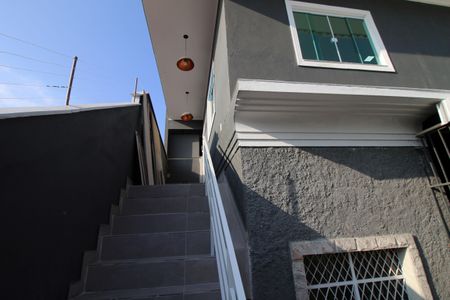 Studio para alugar com 70m², 1 quarto e sem vagaEscada