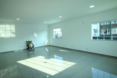 Sala - Quarto de kitnet/studio para alugar com 1 quarto, 70m² em Irajá, Rio de Janeiro