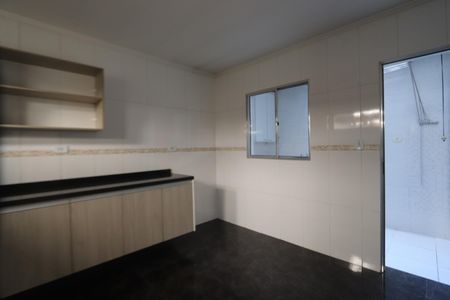 Casa para alugar com 60m², 2 quartos e 2 vagasCozinha