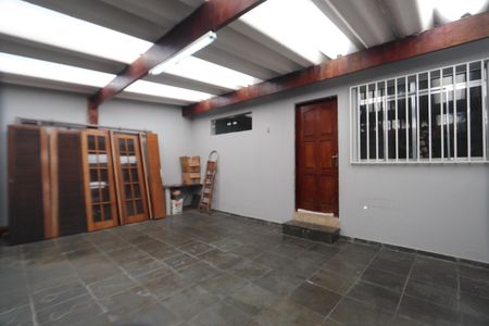 Casa para alugar com 60m², 2 quartos e 2 vagasGaragem
