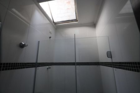 Casa para alugar com 60m², 2 quartos e 2 vagasBanheiro