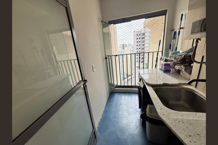 Apartamento à venda com 80m², 3 quartos e 1 vagaÁrea de Serviço