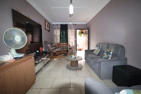 Sala de casa para alugar com 2 quartos, 116m² em Cidade São Jorge, Santo André