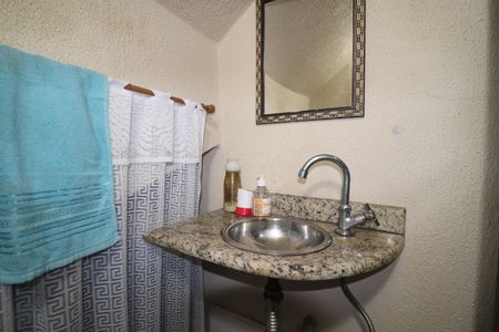 Casa à venda com 116m², 2 quartos e 2 vagasLavabo