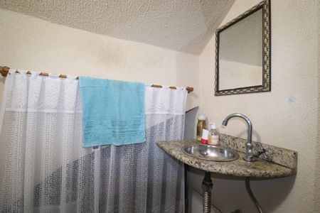 Casa à venda com 116m², 2 quartos e 2 vagasLavabo