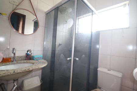 Casa à venda com 116m², 2 quartos e 2 vagasBanheiro Quarto 1 suíte