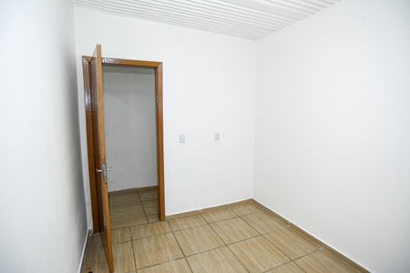 Casa para alugar com 60m², 2 quartos e 2 vagasQuarto 2