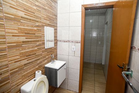 Casa para alugar com 60m², 2 quartos e 2 vagasBanheiro