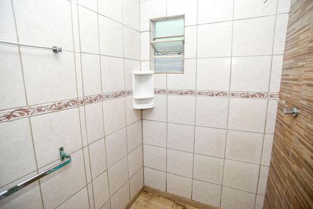Casa para alugar com 60m², 2 quartos e 2 vagasBanheiro