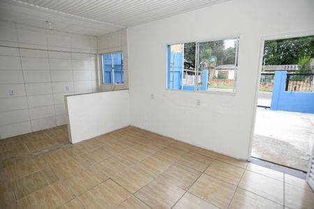 Casa para alugar com 60m², 2 quartos e 2 vagasSala/Cozinha