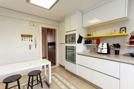 Apartamento para alugar com 127m², 2 quartos e 2 vagascozinha