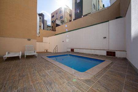Apartamento à venda com 65m², 2 quartos e 2 vagas Apartamento à venda com 65m², 2 quartos e 2 vagasPISCINA