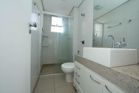 Apartamento à venda com 65m², 2 quartos e 2 vagas Apartamento à venda com 65m², 2 quartos e 2 vagasBANHEIRO2