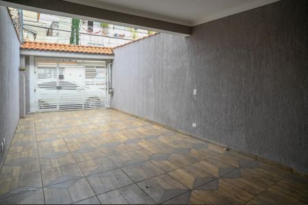 Garagem de casa à venda com 3 quartos, 120m² em Vila Nair, São Paulo