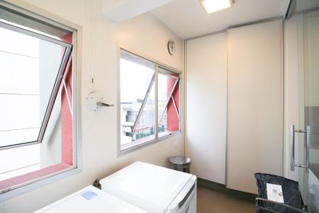 Apartamento à venda com 84m², 2 quartos e 1 vagaÁrea de Serviço