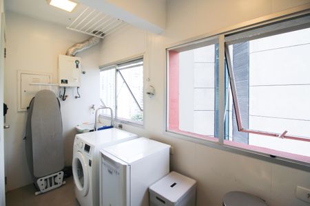 Apartamento à venda com 84m², 2 quartos e 1 vagaÁrea de Serviço