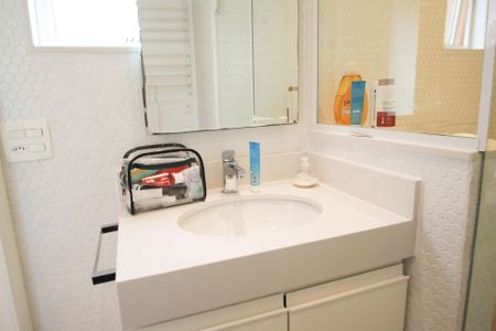 Apartamento à venda com 84m², 2 quartos e 1 vagaBanheiro da Suíte 1