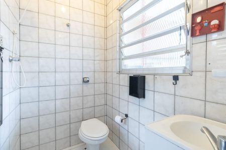 Banheiro Térreo de casa à venda com 2 quartos, 209m² em Vila Carioca, São Paulo