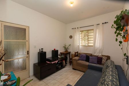 Casa à venda com 164m², 1 quarto e 2 vagasSALA