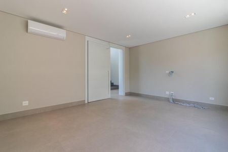 Casa de condomínio à venda com 678m², 4 quartos e 4 vagasFoto 39