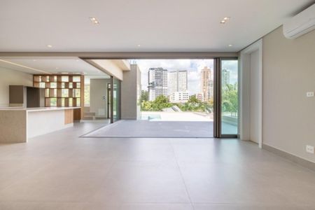 Casa de condomínio à venda com 678m², 4 quartos e 4 vagasFoto 33