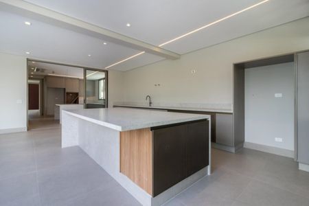 Casa de condomínio à venda com 678m², 4 quartos e 4 vagasFoto 30