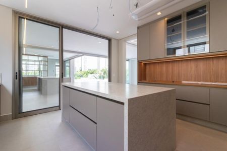 Casa de condomínio à venda com 678m², 4 quartos e 4 vagasFoto 47