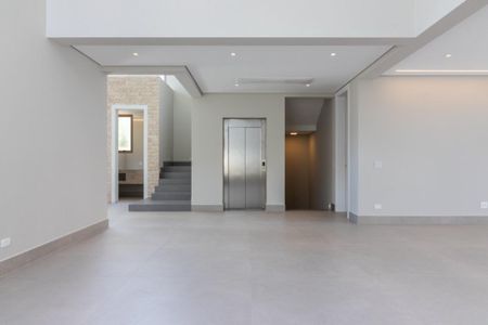 Casa de condomínio à venda com 678m², 4 quartos e 4 vagasFoto 36