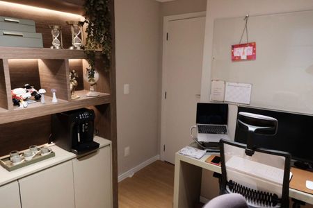 Apartamento à venda com 286m², 5 quartos e 4 vagasQuarto