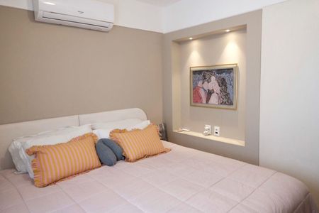 Apartamento à venda com 286m², 5 quartos e 4 vagasQuarto