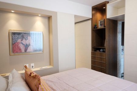 Apartamento à venda com 286m², 5 quartos e 4 vagasQuarto