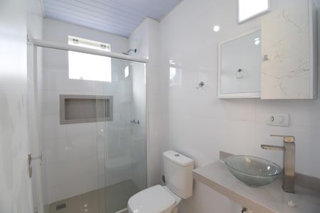 Banheiro do Studio de apartamento para alugar com 1 quarto, 30m² em Jardim das Américas, Curitiba