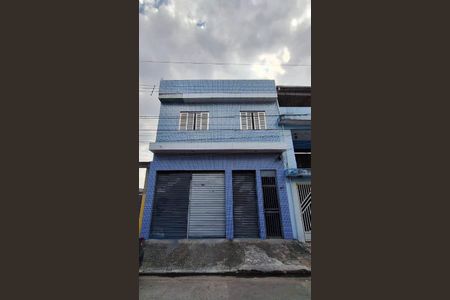 Casa para alugar com 250m², 2 quartos e 4 vagasFachada