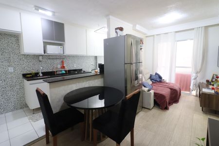Sala de apartamento para alugar com 3 quartos, 70m² em Novo Osasco, Osasco