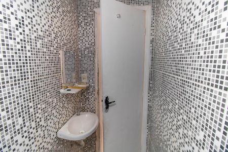 Apartamento à venda com 45m², 2 quartos e sem vagaBanheiro