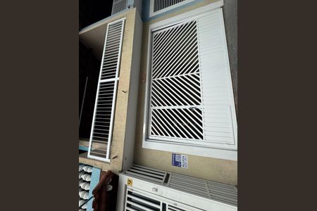 Casa para alugar com 174m², 3 quartos e 2 vagasFachada com PLACA