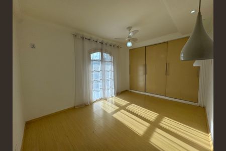 Casa para alugar com 174m², 3 quartos e 2 vagasQuarto 3